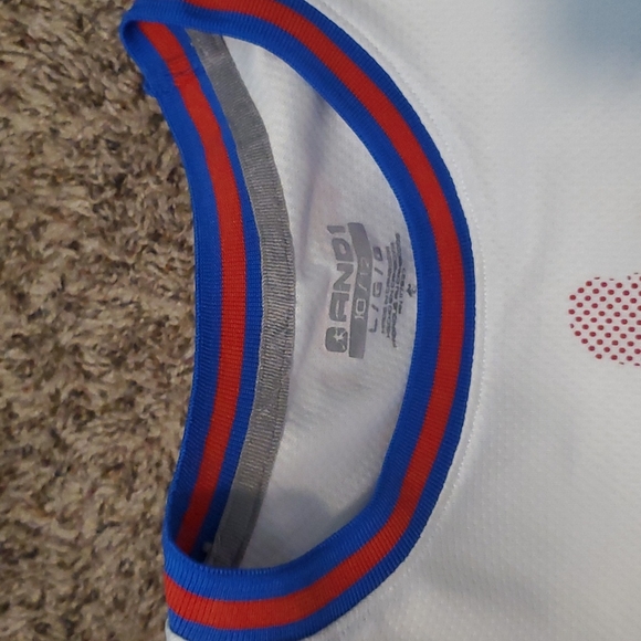 2 And One tanks - Picture 2 of 3